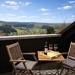 Bergpanorama - Netflix, Wifi, Parkplatz, Mit Bergblick Appartement