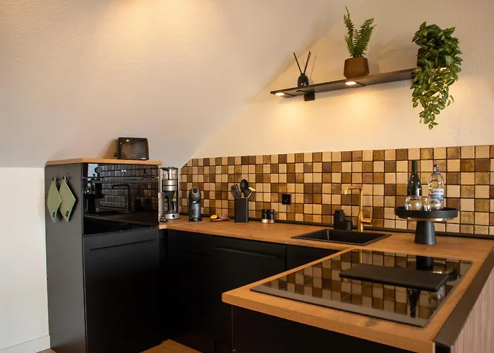 Bergpanorama - 6 Personen Netflix, Wifi, Parkplatz, Mit Bergblick Appartement *