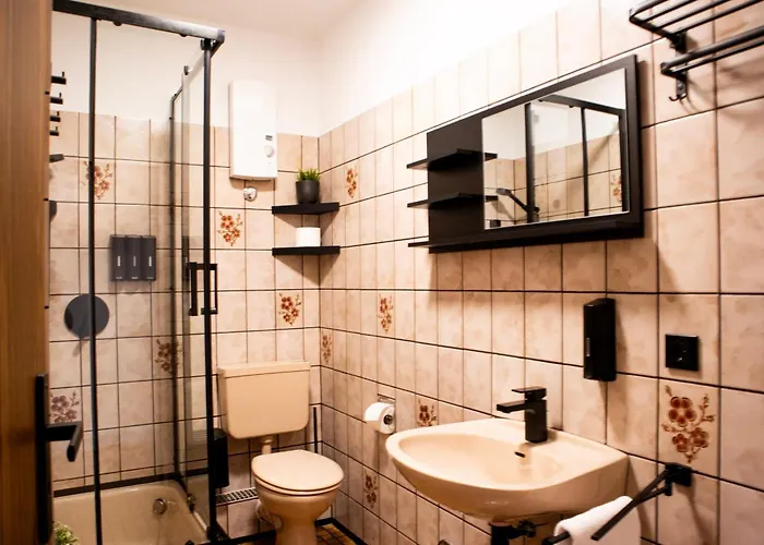 Bergpanorama - 6 Personen Netflix, Wifi, Parkplatz, Mit Bergblick Appartement Winterberg